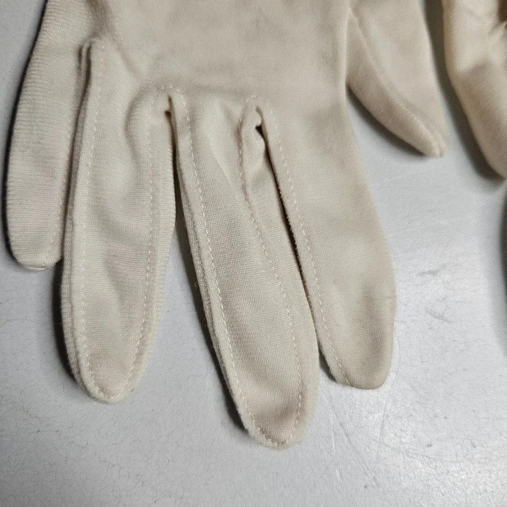 Vintage Cream Nylon Wrist Gloves Eyelet Detail Made in British Hong Kong‎ Size 6